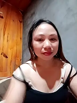 Pretty girl 2 online show from 03/04/26, 10:49