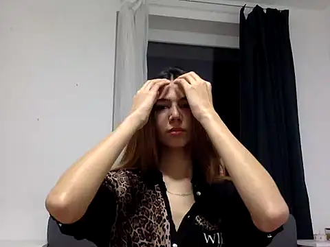 KiraVixenSweet online show from 02/23/26, 07:33