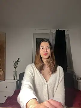 KiraVixenSweet online show from 03/04/26, 10:16