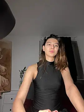 KiraVixenSweet online show from 03/06/26, 09:44