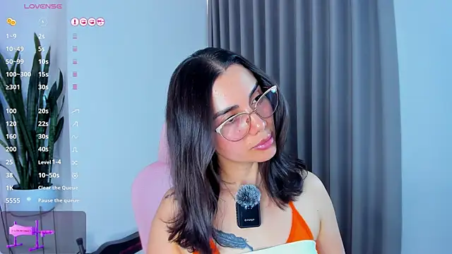 sara ospina22 online show from 06/12/26, 08:30