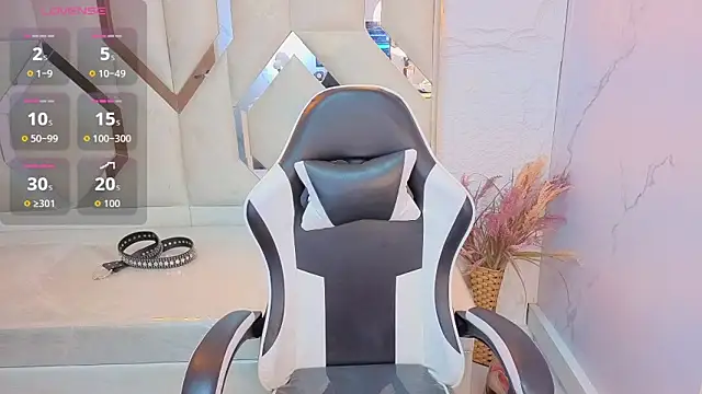 emily  tp online show from 03/04/26, 02:50