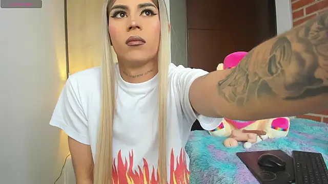 alisoondrean  online show from 02/23/26, 06:49