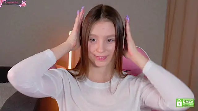 KateNickson online show from 04/19/26, 05:29