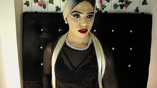 Kristal Queen01 online show from 04/12/26, 06:18