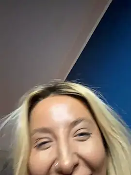 Summerwestt online show from 02/14/26, 07:21