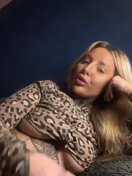 Summerwestt online show from 03/01/26, 08:33