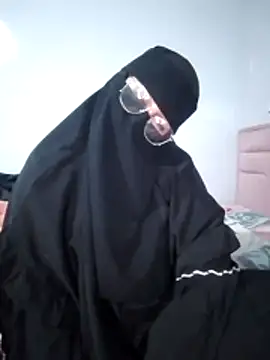 Snapshot of Kawtr9ahbtk chatting on 02/20/26, 01:35 Kawtr9ahbtk online show from 02/20/26, 01:35