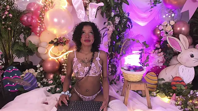 Lunakellerr online show from 04/01/26, 11:11