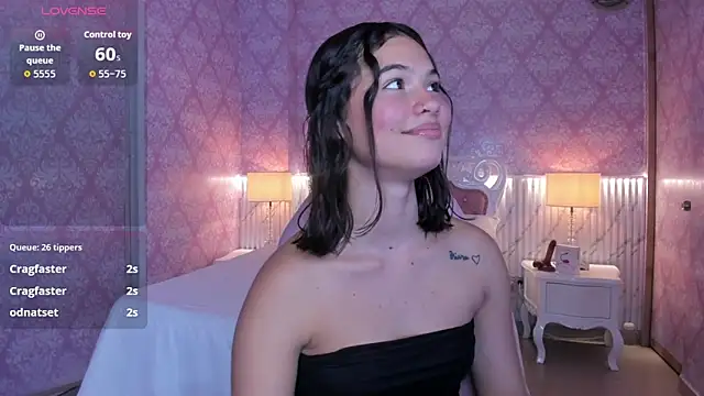 babysophie18  online show from 03/05/26, 12:17