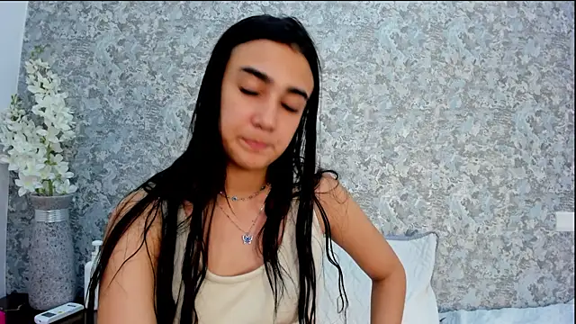 Anika H online show from 04/19/26, 06:10