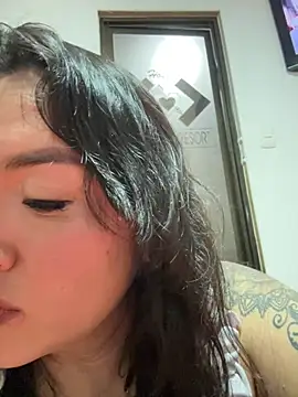 lilu 69 online show from 03/15/26, 07:25