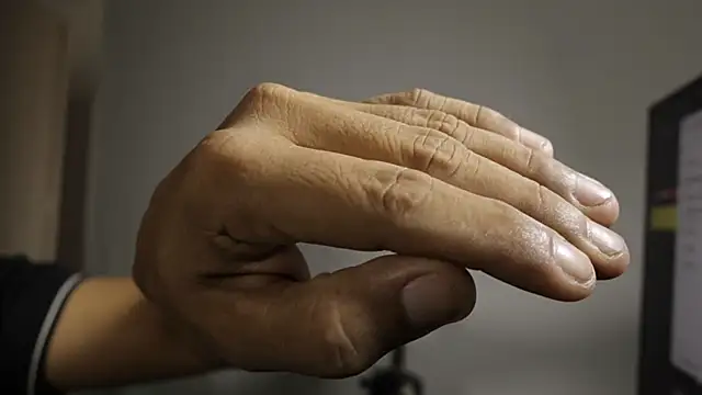 Im Velora online show from 02/15/26, 04:25