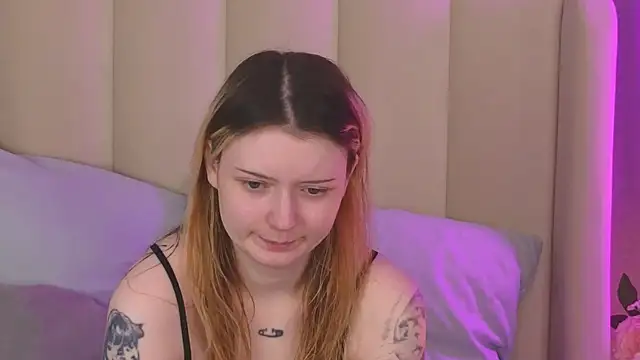 AlyssFrost online show from 07/01/26, 04:03