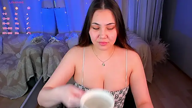 Lina Loon online show from 03/02/26, 04:47