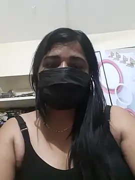 Snapshot of Tamil_Luckly_girl chatting on 03/30/26, 03:02 Tamil Luckly girl online show from 03/30/26, 03:02