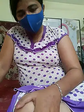 Snapshot of Tamil_Luckly_girl chatting on 05/03/26, 06:30 Tamil Luckly girl online show from 05/03/26, 06:30