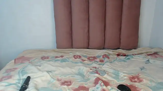 BigBootyEbony  online show from 04/21/26, 07:36