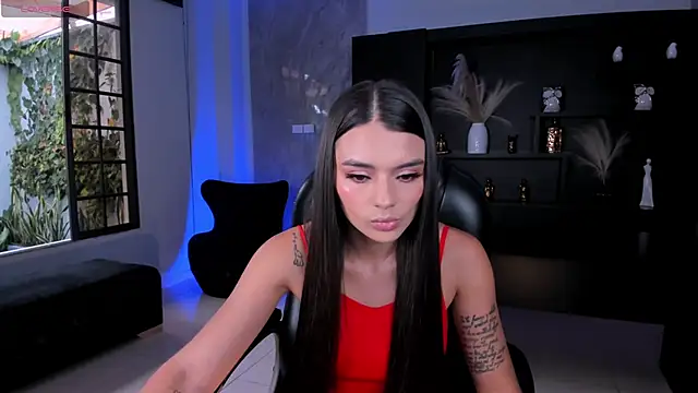 JulietteMoreau online show from 06/30/26, 07:04