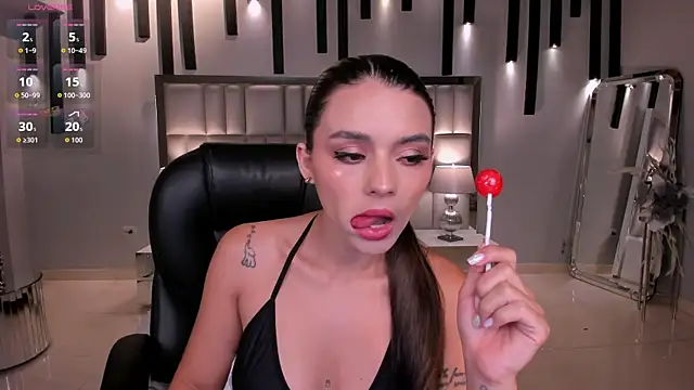 JulietteMoreau online show from 07/05/26, 11:23