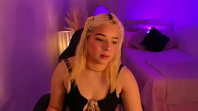 BarbieHannaB  online show from 02/26/26, 07:02