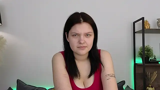 DeliaEffy online show from 02/19/26, 10:06