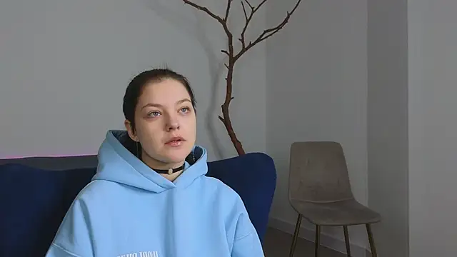 DeliaEffy online show from 03/24/26, 12:54