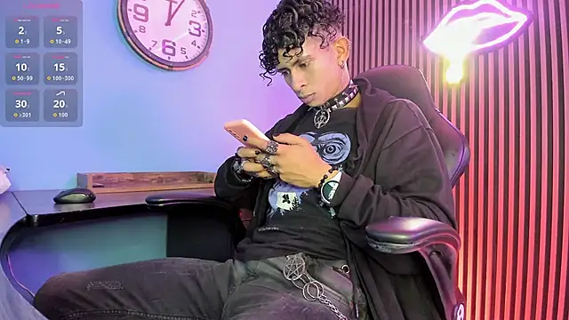 Maximoking26 online show from 02/24/26, 04:10