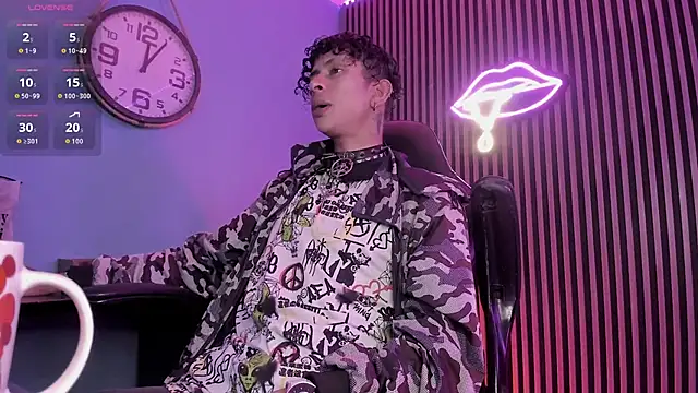 Maximoking26 online show from 03/08/26, 04:16