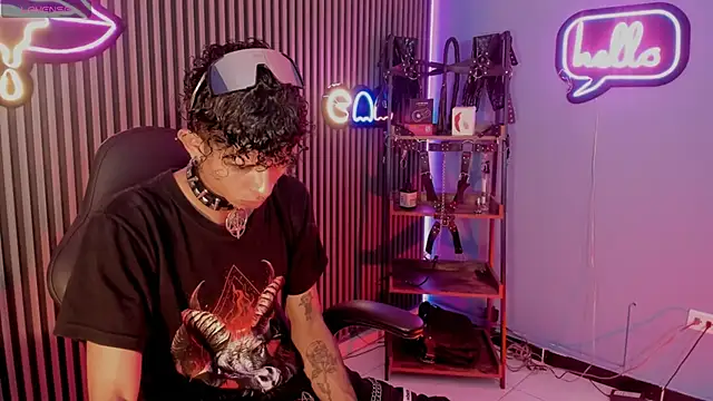 Maximoking26 online show from 05/27/26, 04:09