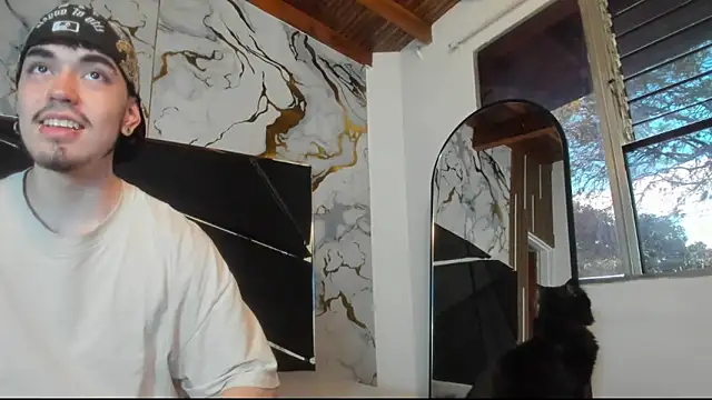 Couple In Heat online show from 04/04/26, 07:44