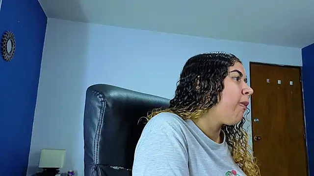 goodgirlxxl online show from 04/18/26, 11:05