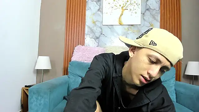 BOYS PLAY online show from 04/10/26, 01:16