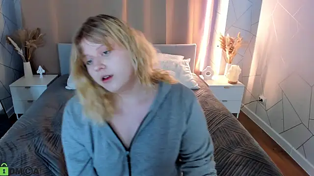 luna c0ra online show from 02/26/26, 01:04