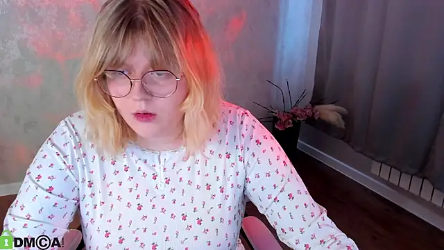 luna c0ra online show from 04/12/26, 01:10