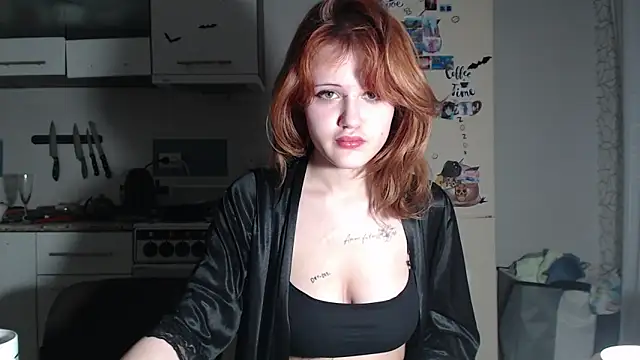 SolarAdrienne online show from 03/08/26, 06:44