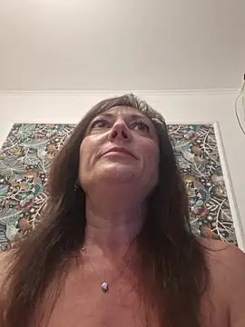 SaraGina online show from 04/28/26, 09:20