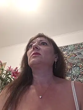 SaraGina online show from 04/29/26, 09:32