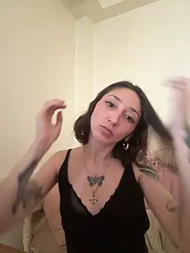 FrutillitaXX online show from 03/04/26, 08:59