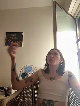 FrutillitaXX online show from 03/08/26, 03:16