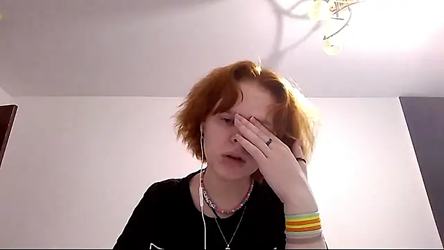 CurlaPettyBom online show from 03/06/26, 08:44