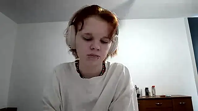 CurlaPettyBom online show from 03/07/26, 09:17