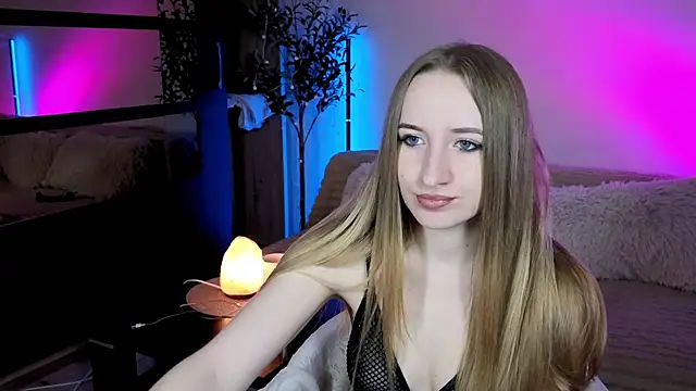 Oxy Foxie online show from 05/16/26, 06:28