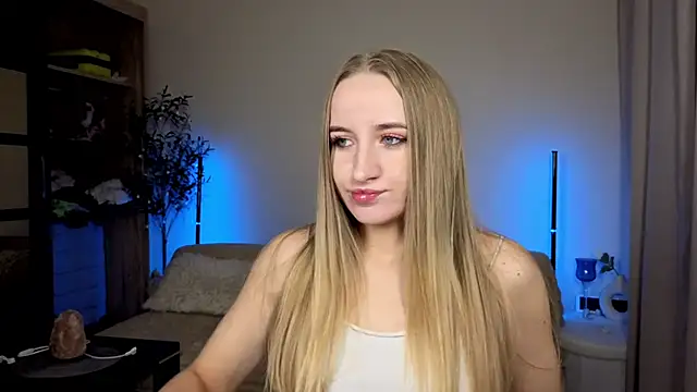 Oxy Foxie online show from 06/02/26, 08:44