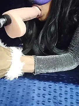 TRANSY WITH GIRL online show from 02/17/26, 06:03