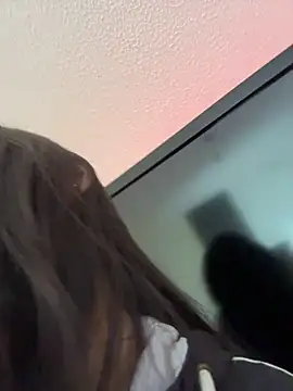 Aylin fire online show from 04/21/26, 06:44