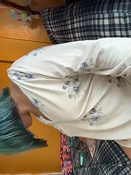 Snapshot of susanita8 chatting on 02/17/26, 12:18 susanita8 online show from 02/17/26, 12:18