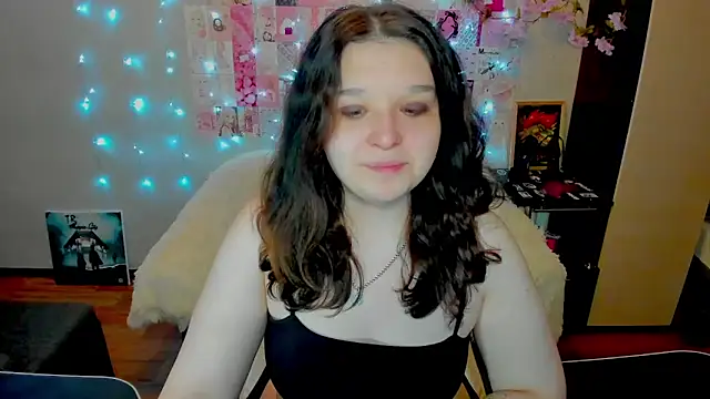 Snapshot of Kate_Acid chatting on 06/18/26, 12:00 Kate Acid online show from 06/18/26, 12:00