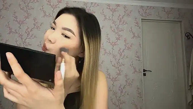 Elina Mottel online show from 03/02/26, 07:37