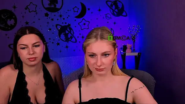 Snapshot of amalialowell chatting on 05/22/26, 10:54 amalialowell online show from 05/22/26, 10:54